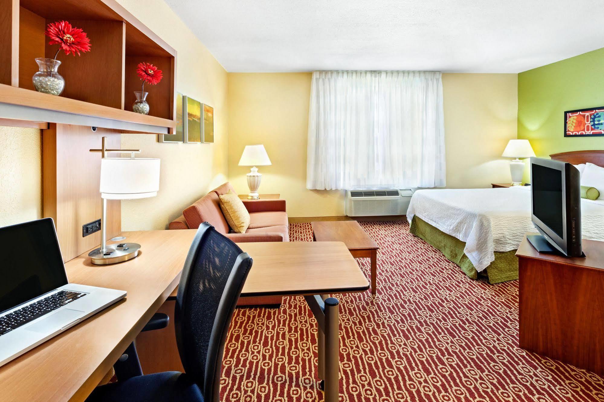 Towneplace Suites Savannah Midtown Extérieur photo